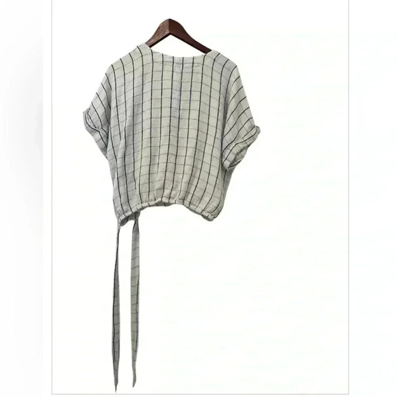 Free People Linen Blend Wrap Top Black & White, size XS - Picture 4 of 7